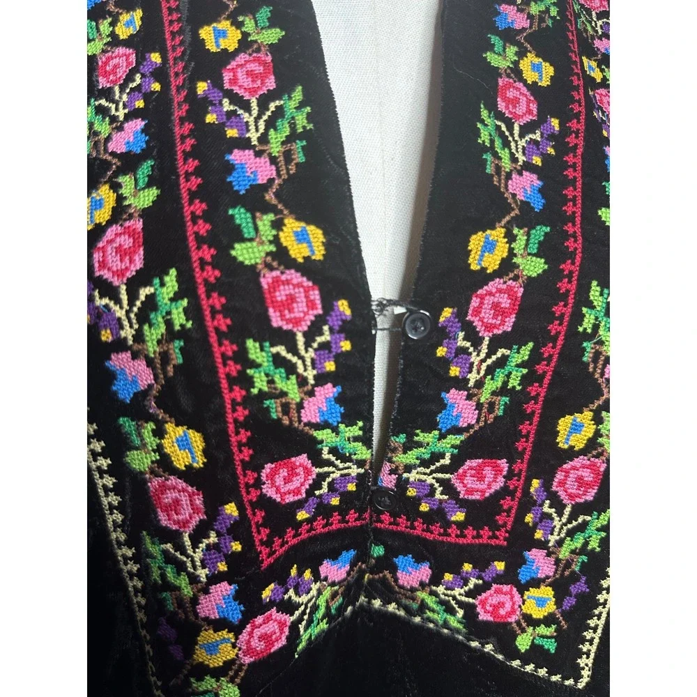 Free People Black Velvet Embroidered Floral Tunic Top V-Neck Long Sleeve Small